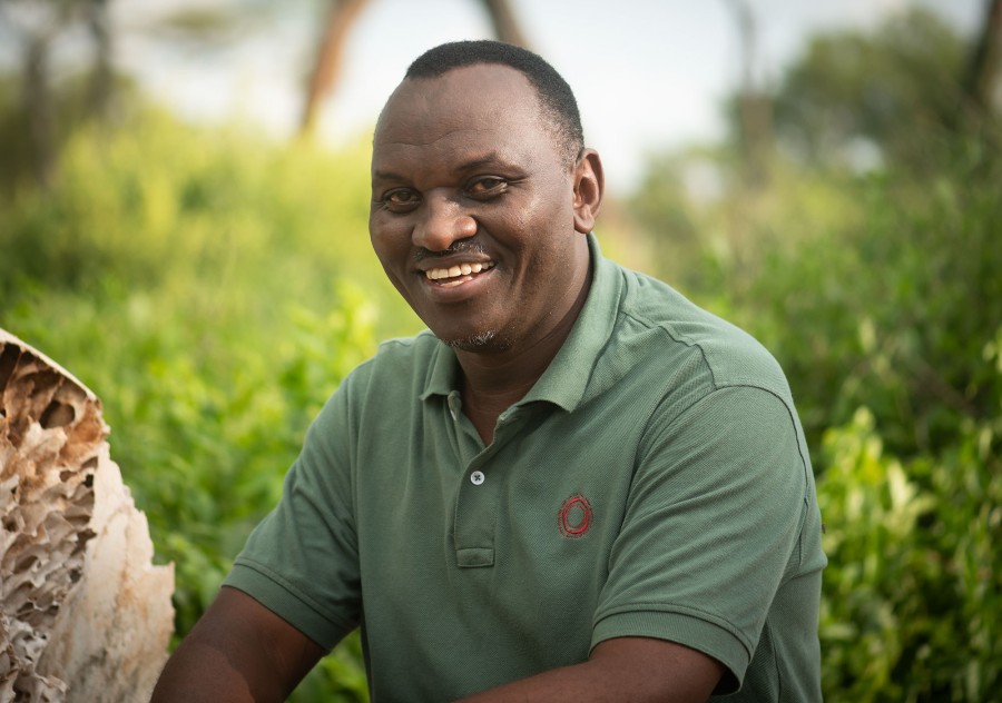 Anaeli Makyao, expert Serengeti Safari guide Nomad